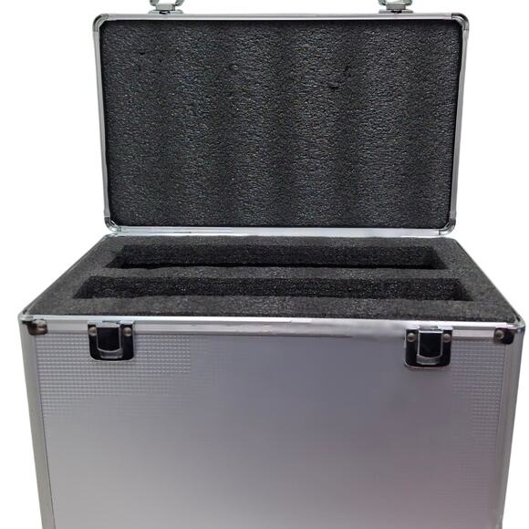 Silver Metal Double Latch Padded Interior Equipment Carrying Case w Handle - Picture 5 of 7